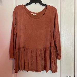 LONG SLEEVE NUDE SCOOP NECK TOP